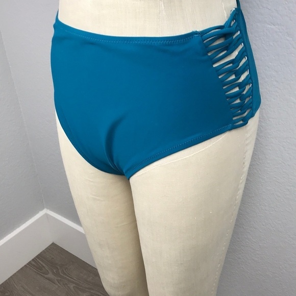 Teal strappy full bikini set - Picture 6 of 8